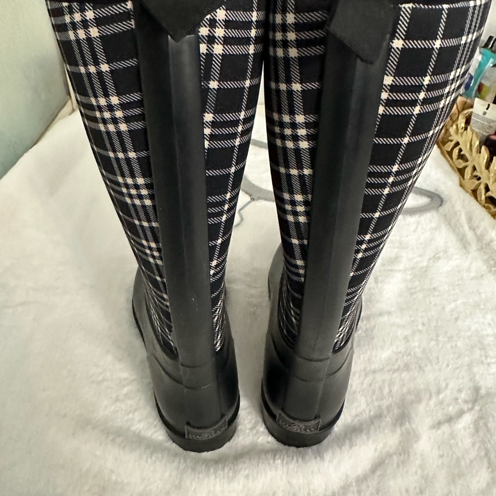 Magellan raining boots size 7 - Picture 3 of 10